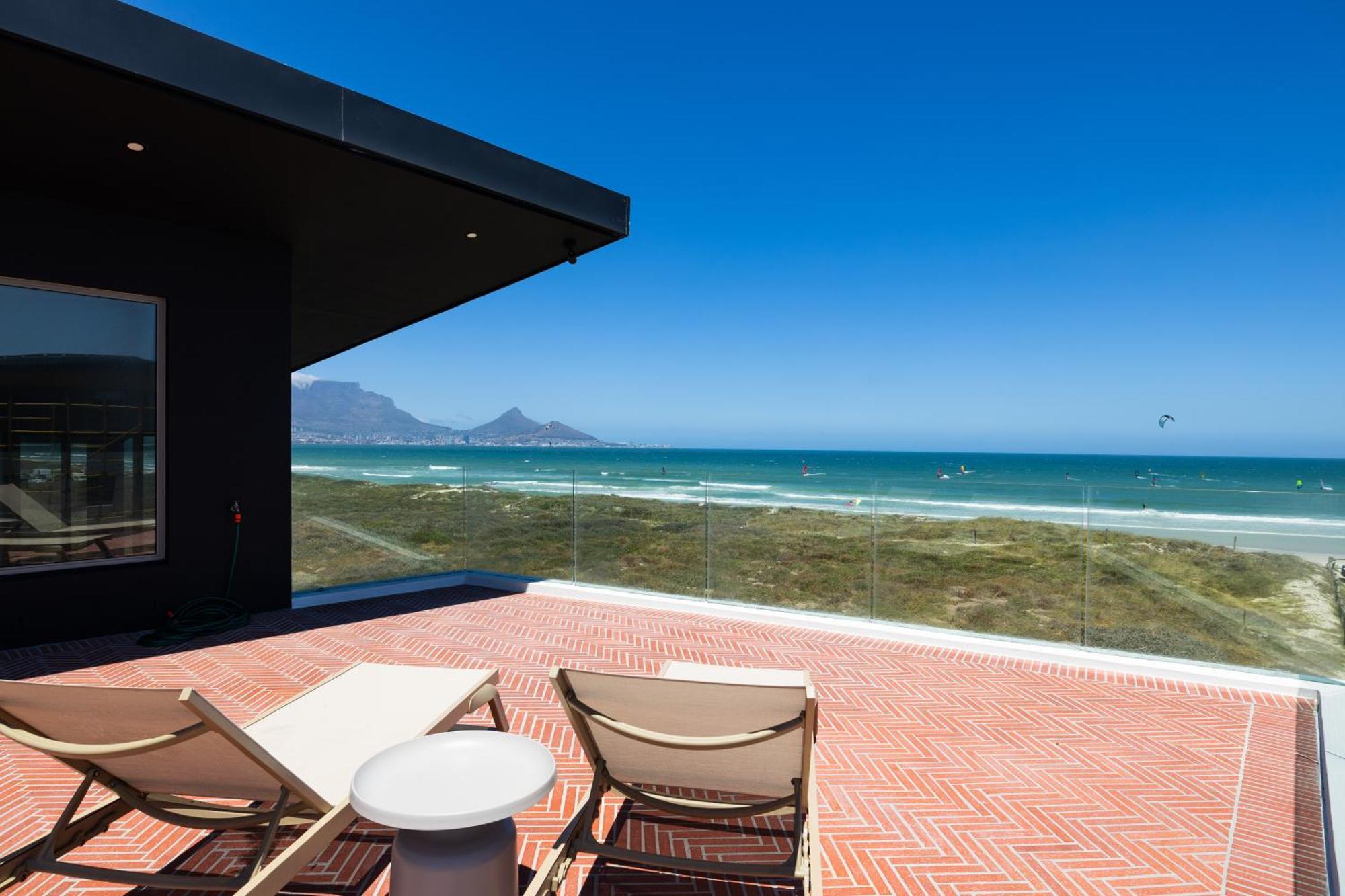 Ocean 9 - Sunset Beachfront Residency Κέιπ Τάουν Εξωτερικό φωτογραφία