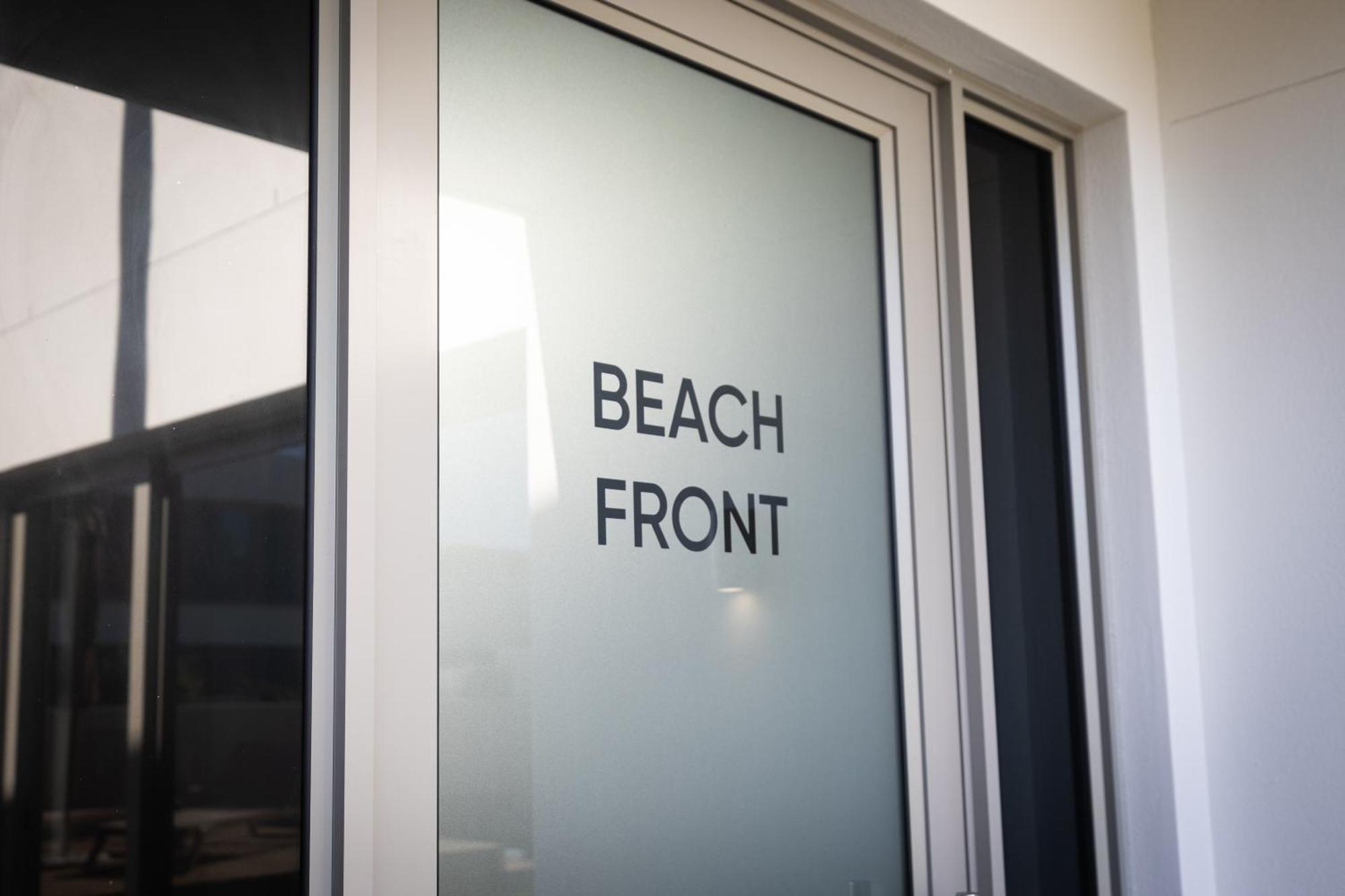 Ocean 9 - Sunset Beachfront Residency Κέιπ Τάουν Εξωτερικό φωτογραφία